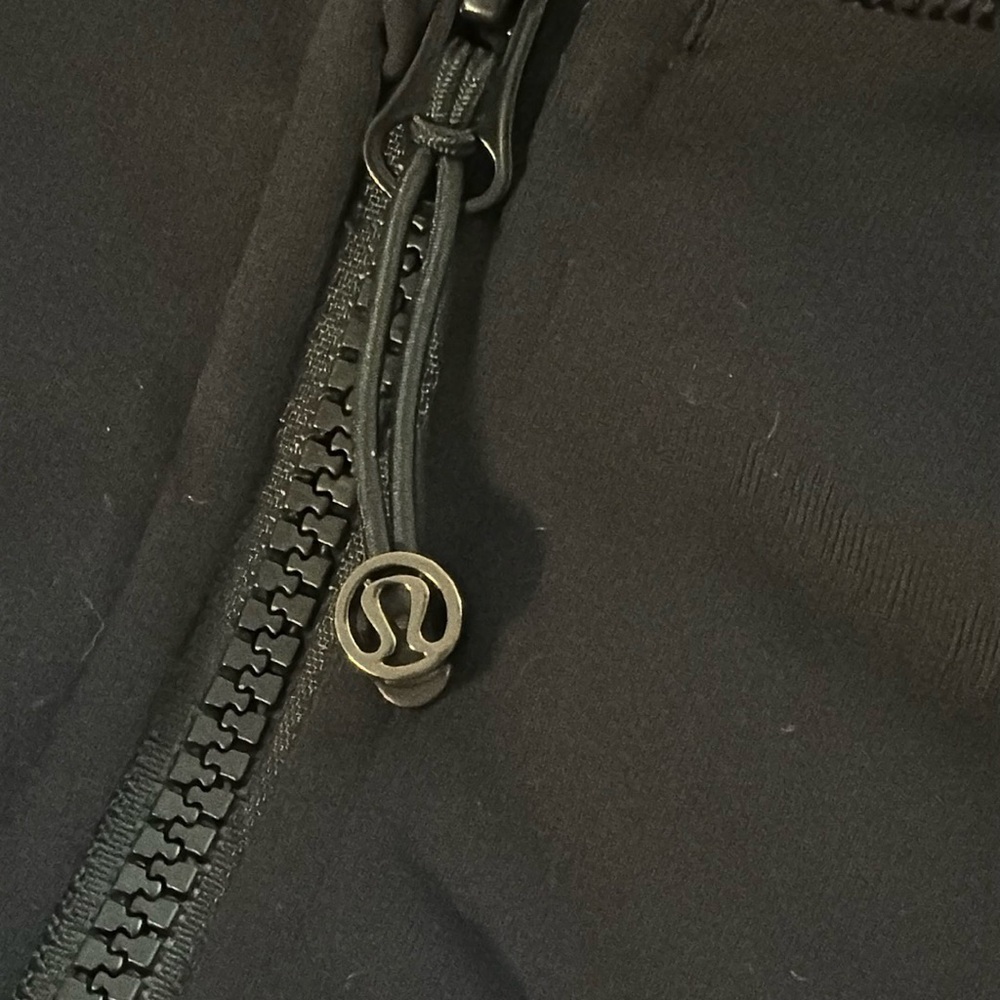 Lululemon Daily Practice Jacket - Picture 14 of 15
